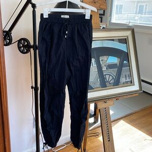 Abercrombie black cargo pants